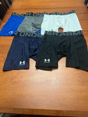 Bundle Under Armour compression shorts.